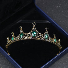 Load image into Gallery viewer, Elegant green crystal crown