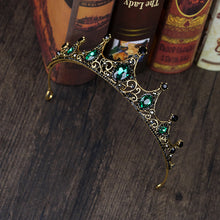 Load image into Gallery viewer, Elegant green crystal crown